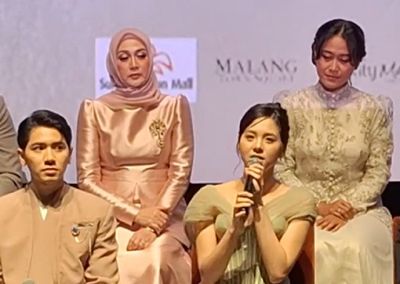 Zee Asadel Akui Capek Hati Punya Suami Dingin di Film Kupilih Jalur Langit