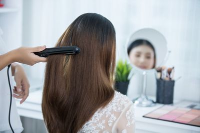 Perbedaan Treatment Keratin dan Smoothing yang Wajib Kamu Tahu, Jangan Asal Pilih!