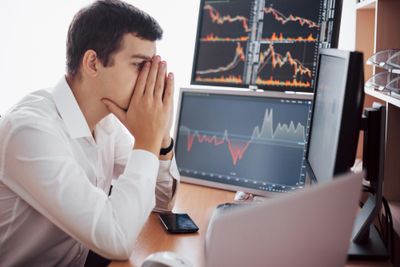 Mengenal Delisting Saham dan Cara Investor Menyikapinya, Jangan Langsung Panik!