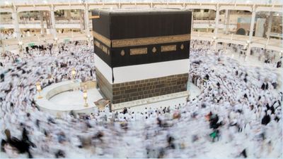 Apa Itu Tawaf? Ini Pengertian, Macam-macam, dan Tata Cara Melaksanakannya