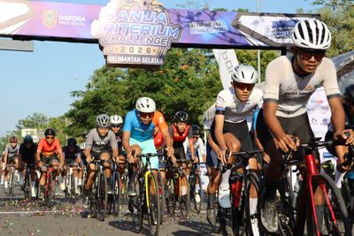 Banua Criterium Challenge 2026: Ratusan Pembalap Sepeda Unjuk Gigi di Banjarbaru