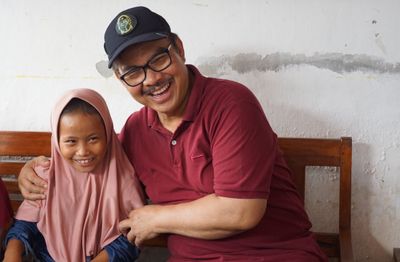 Sikat Batas Wilayah, Wali Kota Jogja Jamin Kehidupan Azizah Bocah Pemulung dan Ayahnya yang Sakit