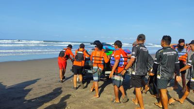 Remaja Asal Sewon Hilang Terseret Arus Saat Surfing di Pantai Parangtritis, Tim SAR Gabungan Gelar Operasi Pencarian Hari Kedua