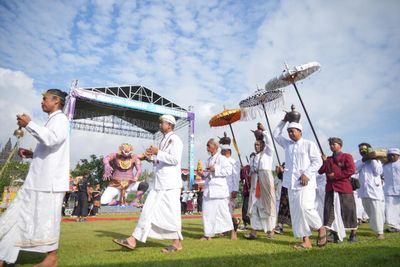 Ogoh-Ogoh 8 Meter Warnai Tawur Agung 2026 di Candi Prambanan