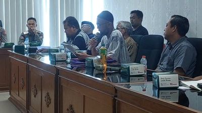 Warung Makan Non-Halal Jadi Polemik di Sukoharjo, Mediasi Buntu