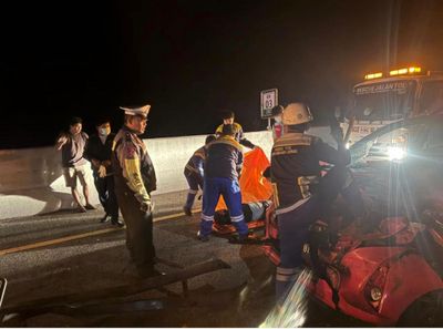 Mobil Calya Hantam Truk di Tol Permai, Dua Korban Tewas di Tempat
