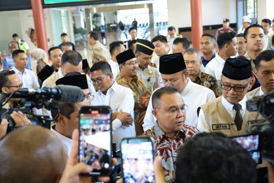 Gubernur Andra Soni Doakan Jemaah Haji Asal Banten Diberikan Kesehatan dan Kelancaran