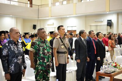 Hadiri Wisuda IAKN Ambon, Kapolda Maluku: Lulusan Perguruan Tinggi Harus Jadi Agen Perubahan dan Penjaga Kamtibmas