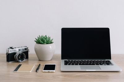 7 Cara Mengatasi Kamera MacBook Mati atau Eror, Auto Normal Lagi!