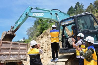 Gubernur Sulsel Groundbreaking Jalan Sabbang-Tallang-Sae, Buka Akses Wilayah Terpencil di Luwu Utara