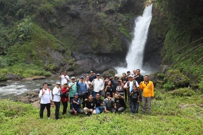 Wabup Dion Jelajahi Pesona Alam Bruno, Dorong Kesadaran Masyarakat akan Pentingnya Pariwisata