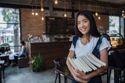 Mau Lanjut S1? Ini Daftar Universitas yang Ada Program Ekstensi D3 ke S1, Cocok untuk yang Ingin Upgrade Ijazah