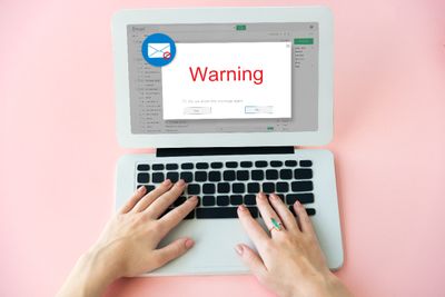 Email Tidak Valid Artinya Apa? Ini Penyebab dan Cara Mengatasinya