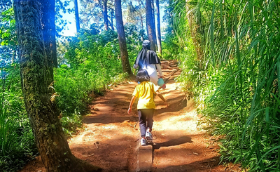 Serunya Mengajarkan Hiking pada Anak di Bukit Kaliandra Malang