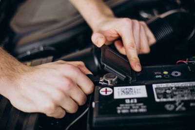 Ini Perbedaan Aki Motor dan Aki Sepeda Listrik, Simak Selengkapnya Supaya Tidak Tertukar!