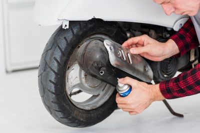 Ban Motor Matic Goyang? Ini 6 Solusi yang Wajib Kamu Tahu