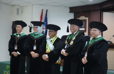 Atasi Pengangguran SMK, Sidang Doktor Ketua Komisi D DPRD DIY Dwi Wahyu Tawarkan Kurikulum Wisata Budaya di Hadapan Sultan HB X