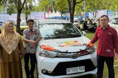 Gubernur Sulsel Serahkan Bantuan Mobil Operasional untuk Puskesmas Rongkong Luwu Utara