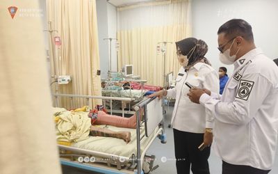 Wawali Ambon Elly Toisuta Tinjau Lokasi Bencana, Pastikan Penanganan dan Bantuan Korban