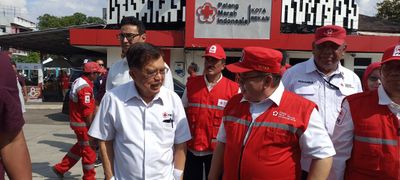 Puluhan Relawan PMI Terima Penghargaan Usai Evakuasi Korban Kecelakaan Kereta di Bekasi Timur
