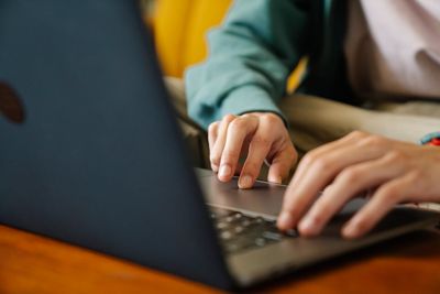 Mau Beli Laptop Bekas? Cek Dulu 7 Komponen Ini Biar Gak Zonk
