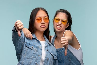 Sering Merasa Jadi Teman yang Merepotkan ? Hati-Hati, Bisa Jadi Kamu Sedang Dimanipulasi dalam Pertemanan!