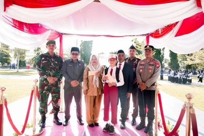 Wakil Bupati Ahlan Djumadil Pimpin Hardiknas 2026 di Weda, Pendidikan Bermutu Jadi Prioritas