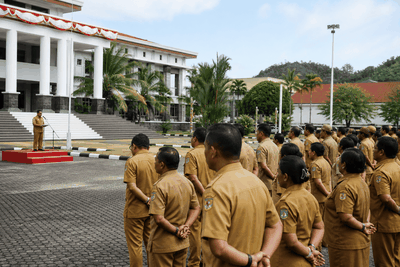 Bupati Mimika Tegas Larang Politik Kelompok di OPD, Tekankan Soliditas dan Profesionalisme ASN