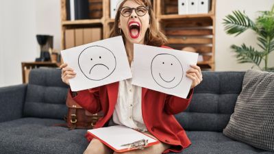 Memahami Gangguan Bipolar: Perubahan Mood dan Solusinya