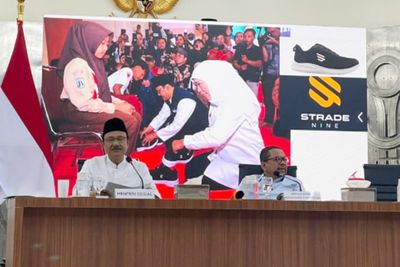 Viral Sepatu Sekolah Rakyat, Mensos Tegaskan: Itu Bukan dari Kemensos!