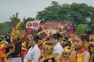 Klaten Menari 2026 di Candi Prambanan, Turis Asing Ikut Menari