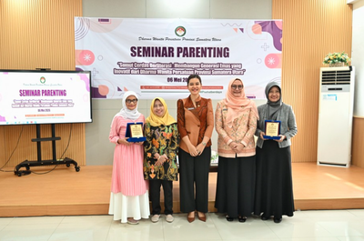 Kahiyang Ayu Hadiri Seminar Literasi, Ibu Diajak Jadi Penggerak Generasi Emas