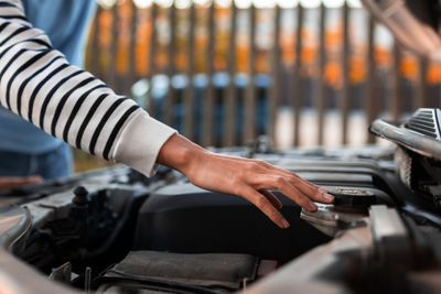 Wajib Tahu! Ini Komponen Radiator Mobil yang Menjaga Suhu Mesin Tetap Stabil