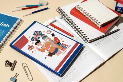 Contoh Cerpen Bahasa Inggris dan Artinya: Struktur dan Berbagai Tema Menarik