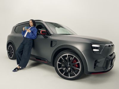 Smart Perkuat Branding EV Premium Bersama Jessie J