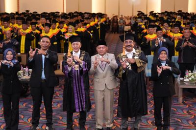320 Lulusan UT Ternate Diwisuda, Wagub Malut Titipkan Perjuangan UU Kepulauan