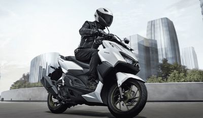 Harga Terbaru All New Honda Vario 160 CBS dan Vario 160 ABS