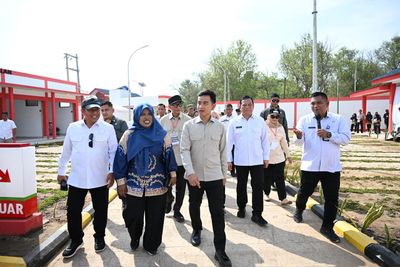 Wapres Gibran Tinjau Kampung Nelayan Merah Putih di Lampung Timur