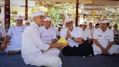 Bhakti Penganyar Pemkab Bangli di Pura Samuan Tiga, Wujud Syukur dan Pelestarian Tradisi Bali