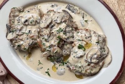 Resep Chicken Diane Ala Restoran, Ayam Creamy Jamur yang Bikin Nagih!