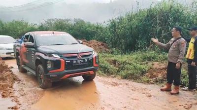 Longsor Lumpuhkan Jalan Lintas Kerinci–Bangko, Polda Jambi Imbau Adanya Potensi Longsor Susulan