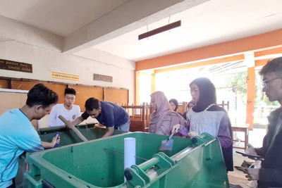 FTIP Unpad Dampingi Siswa SMAN 18 Bandung Kelola Sampah Makanan Jadi Kompos Bernilai