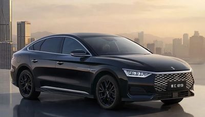 BYD Rilis Sedan Listrik Linghui e9, Harga Mulai Rp385 Juta