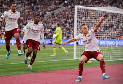 Arsenal Kalahkan West Ham 1-0, Selangkah Lagi Raih Gelar Liga Inggris