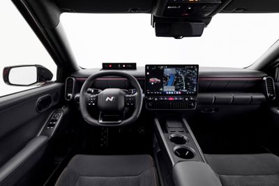 Hyundai Kenalin Pleos Connect, Apa Bedanya dari Android Auto?