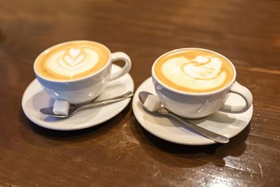 Perbedaan Cappuccino dan Latte, Jangan Sampai Salah Pesan Kopi Lagi!