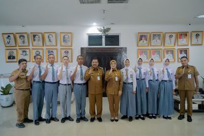Ikuti Seleksi Tingkat Provinsi, Delapan Perwakilan Paskibraka Silaturahmi ke Saparudin dan Dessy