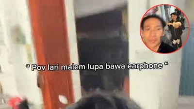 Lari Malam Tanpa Earphone Berujung Kocak, Cowok ini Malah Ajak Pengamen Menemaninya