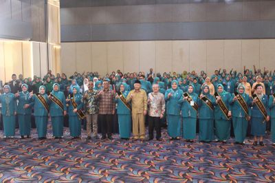 Wagub Malut Kukuhkan Bunda Literasi, Dorong Penguatan Budaya Membaca