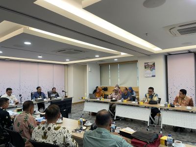 Pemprov Riau Jemput Bola ke Jakarta, Target 900 Sekolah Direvitalisasi pada 2026
